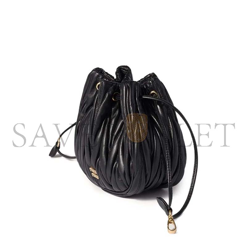 MIU MIU MATELASSÉ NAPPA LEATHER POUCH 5ND022 (16*14*7.5cm)